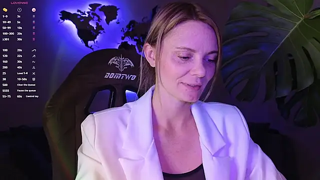 Snapshot of Sam_Klaus chatting on 3, 10, 2025 Sam Klaus online show from 3, 10, 2025