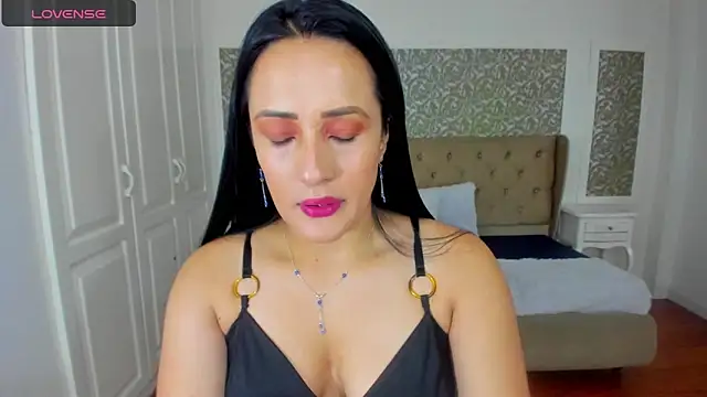 KimWessel  online show from 5, 2, 2026