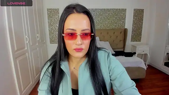 KimWessel  online show from 18, 4, 2026