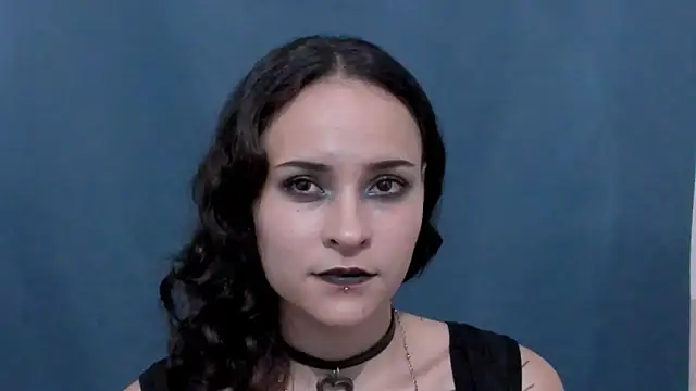 AnnyThompson  online show from 14, 4, 2026