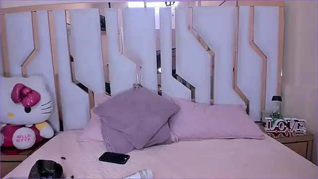 TifanyChill online show from 11, 9, 2025