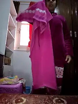 Snapshot of altinya chatting on 1, 12, 2025 altinya online show from 1, 12, 2025