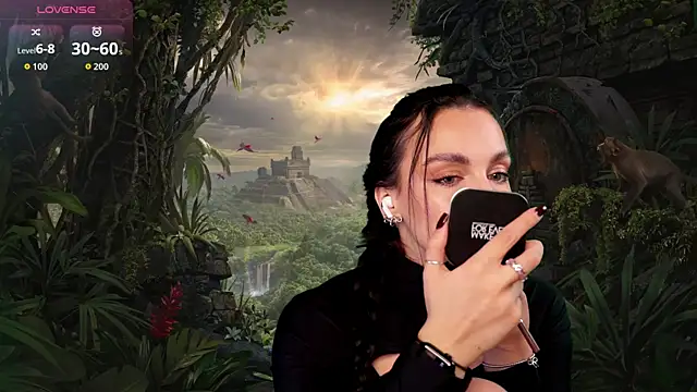 LunaNight online show from 27, 10, 2025