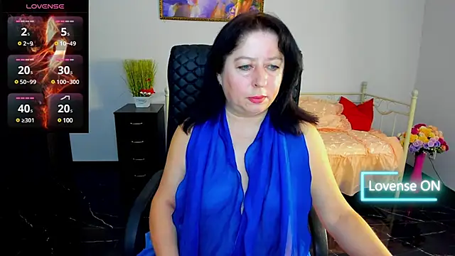 Julia Dean online show from 14, 3, 2025