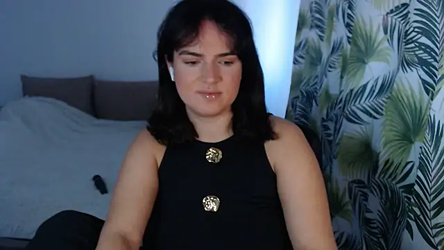 ChloeJewel1 online show from 1, 5, 2026