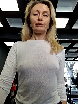 Snapshot of Miss____Mia_ chatting on 23, 2, 2025 Miss    Mia  online show from 23, 2, 2025