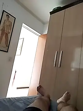 flavio81augusto online show from 4, 1, 2025