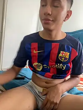 Leonarrrd 01 online show from 20, 12, 2024