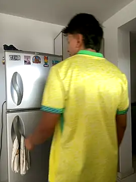 Leonarrrd 01 online show from 3, 10, 2025