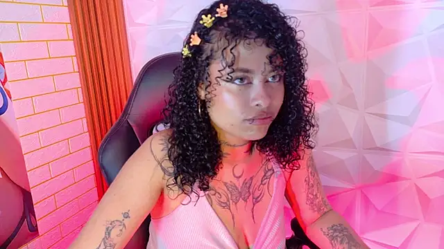 miahernadez303av online show from 2, 7, 2026