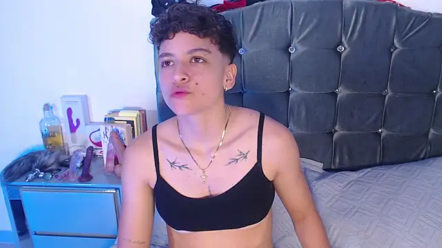 Snapshot of Antonella_Cruz02 chatting on 24, 5, 2026 Antonella Cruz02 online show from 24, 5, 2026