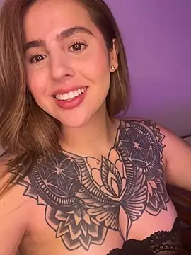 ValerieHilton online show from 9, 1, 2025