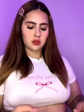 ValerieHilton online show from 13, 12, 2025