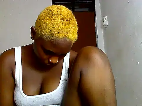 Snapshot of SexyKimberly23 chatting on 13, 10, 2025 SexyKimberly23 online show from 13, 10, 2025