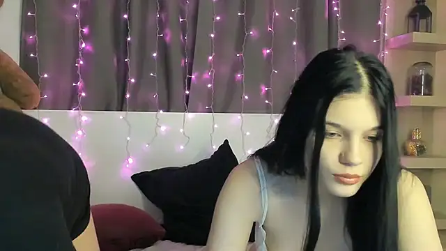 xDeepInLovexx online show from 28, 2, 2025