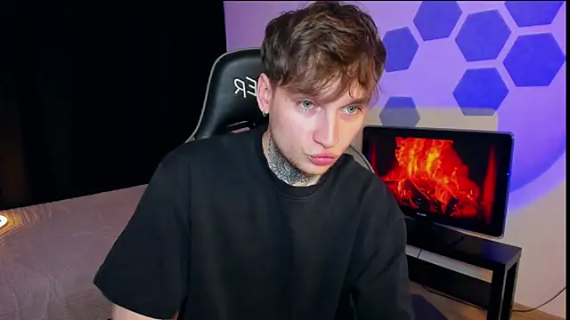 Chris Tyson online show from 7, 2, 2025