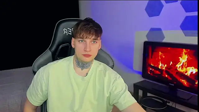 Chris Tyson online show from 22, 2, 2025