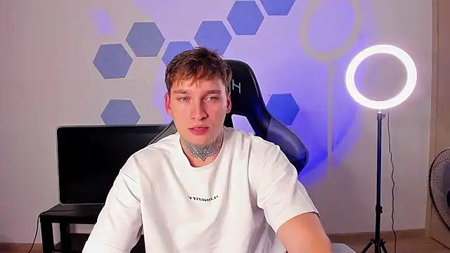 Chris Tyson online show from 11, 9, 2025