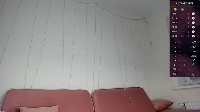 Ria Woodss online show from 6, 1, 2025