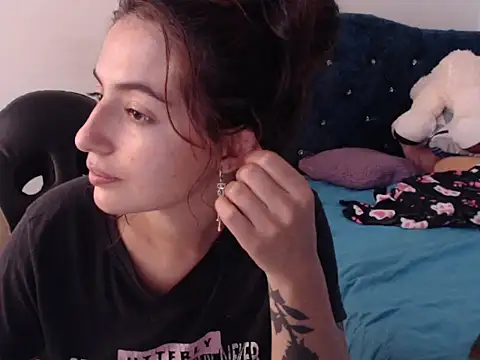 Kate lorens9 online show from 16, 1, 2025