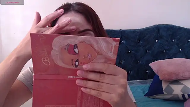 Kate lorens9 online show from 21, 1, 2025