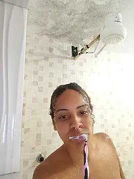 Snapshot of Julia_Pretinha chatting on 4, 10, 2025 Julia Pretinha online show from 4, 10, 2025