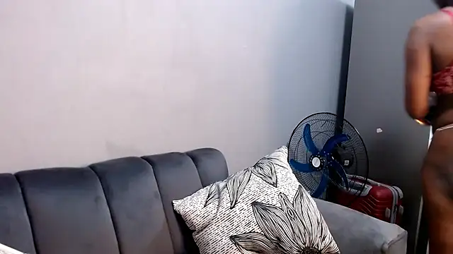 LongPussyLipsxx online show from 10, 10, 2025