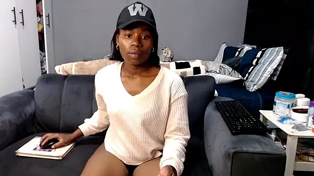 LongPussyLipsxx online show from 22, 12, 2025