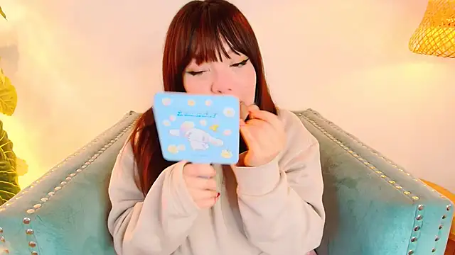 Fluffy Bubble21 online show from 13, 3, 2025