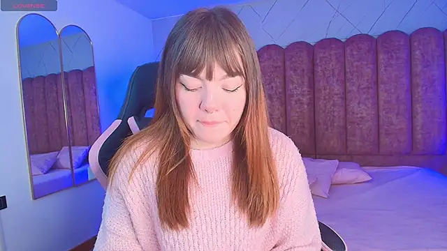 Fluffy Bubble21 online show from 13, 4, 2026