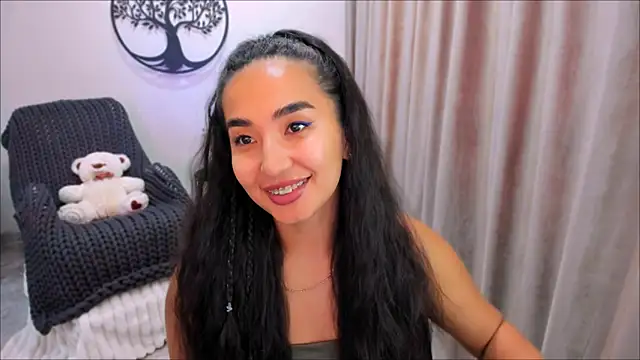 worldofkim online show from 13, 10, 2025