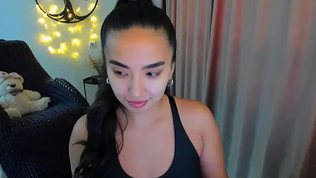 Snapshot of worldofkim chatting on 13, 2, 2026 worldofkim online show from 13, 2, 2026