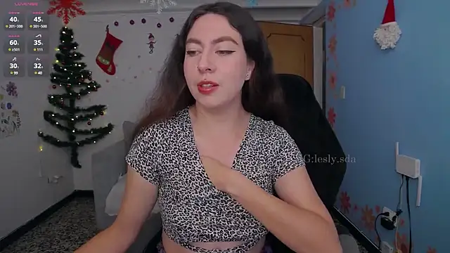 Snapshot of leslyyu chatting on 29, 12, 2024 leslyyu online show from 29, 12, 2024