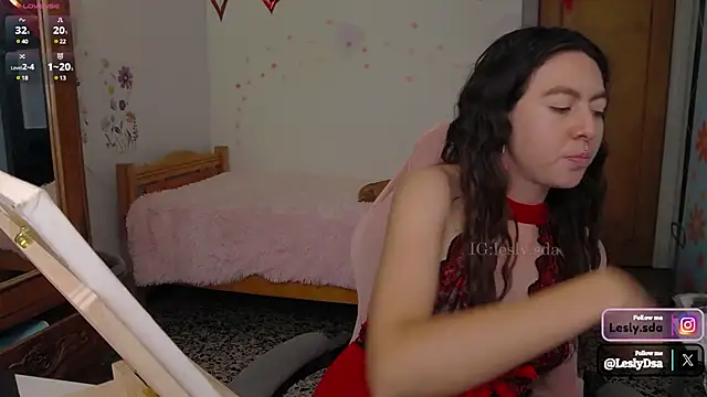 Snapshot of leslyyu chatting on 17, 2, 2025 leslyyu online show from 17, 2, 2025