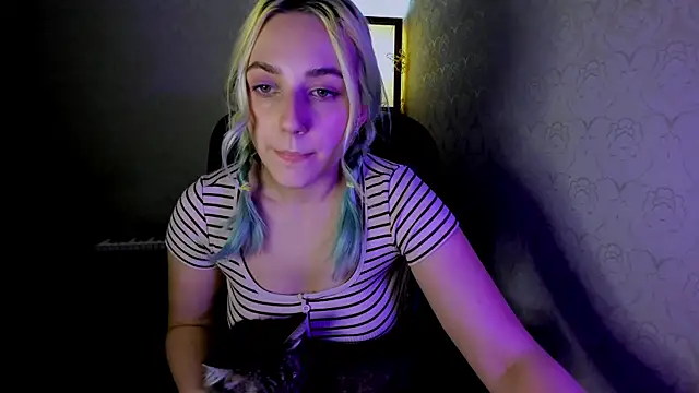 Snapshot of coraline_meow chatting on 6, 12, 2024 coraline meow online show from 6, 12, 2024