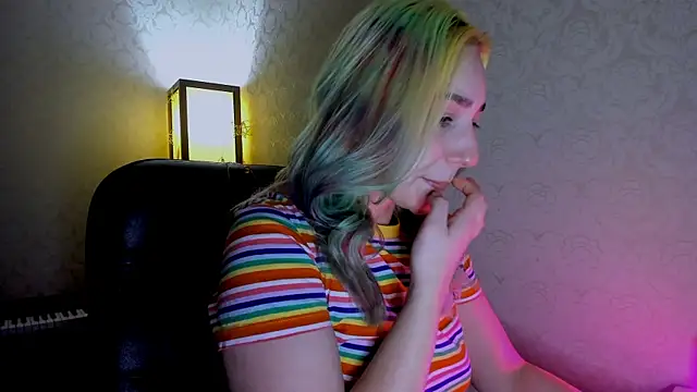 Snapshot of coraline_meow chatting on 29, 1, 2025 coraline meow online show from 29, 1, 2025