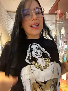 Miah gomez  online show from 26, 3, 2026