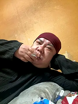 Snapshot of punk0805 chatting on 19, 12, 2025 punk0805 online show from 19, 12, 2025