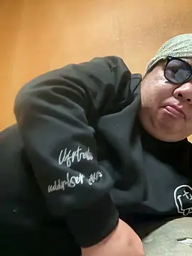 Snapshot of punk0805 chatting on 3, 2, 2026 punk0805 online show from 3, 2, 2026