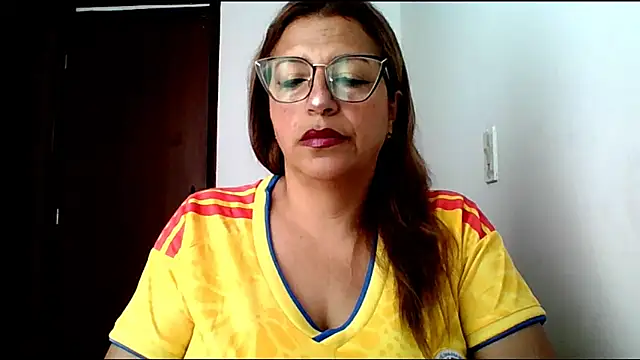 Snapshot of RossanaLionheart chatting on 3, 7, 2026 RossanaLionheart online show from 3, 7, 2026