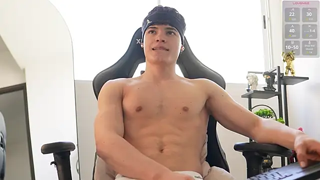 Max cortes1 online show from 21, 10, 2025