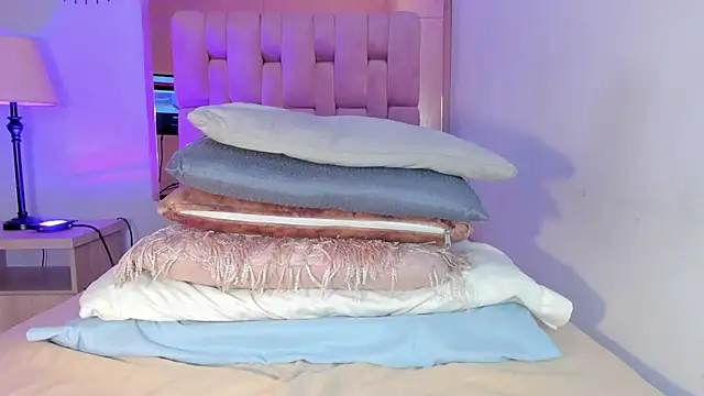 Voluptupus-girl online show from 8, 3, 2025