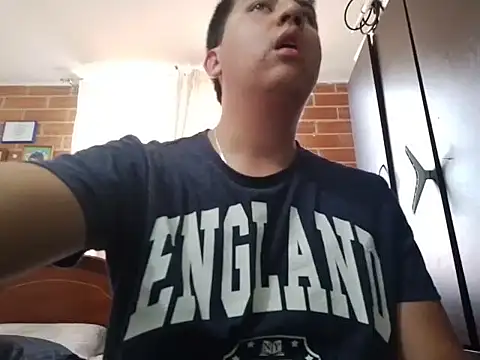 Snapshot of greeneyes999999999999 chatting on 4, 11, 2025 greeneyes999999999999 online show from 4, 11, 2025