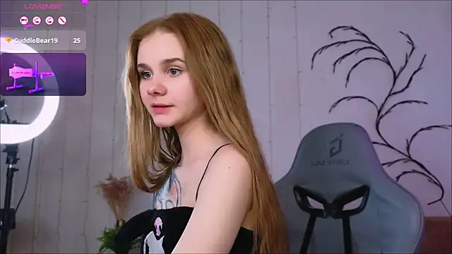 Britney Lynch online show from 23, 1, 2025