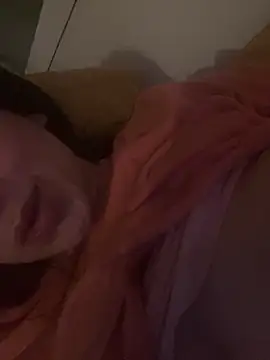 Snapshot of lylyacachonda chatting on 3, 2, 2026 lylyacachonda online show from 3, 2, 2026