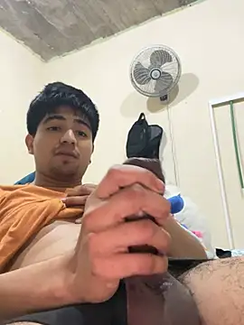 Snapshot of yObal-hot chatting on 7, 3, 2026 yObal-hot online show from 7, 3, 2026