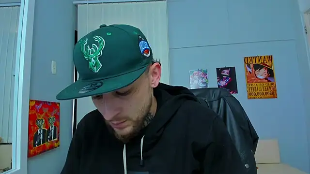 Drako Lamar online show from 4, 3, 2025