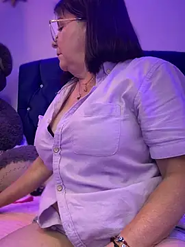 PaulinaSanders X online show from 7, 1, 2025