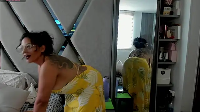 paula daniela1 online show from 1, 2, 2025