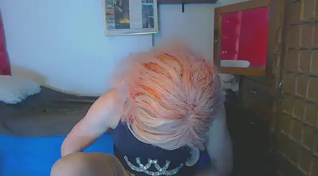 LorenJade online show from 13, 2, 2025